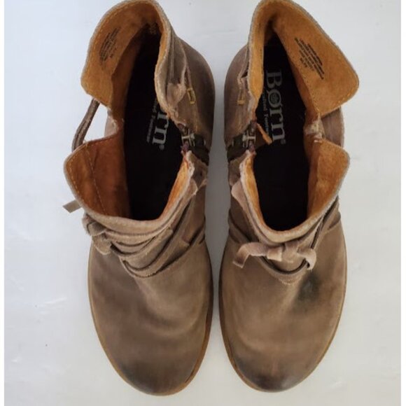 Born Tarkiln Brown Distressed Leather Ankle Boots with Accent Lacing - Size 9.5 - Picture 5 of 11